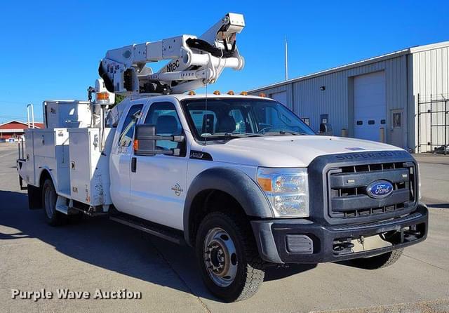 Image of Ford F-550 equipment image 2