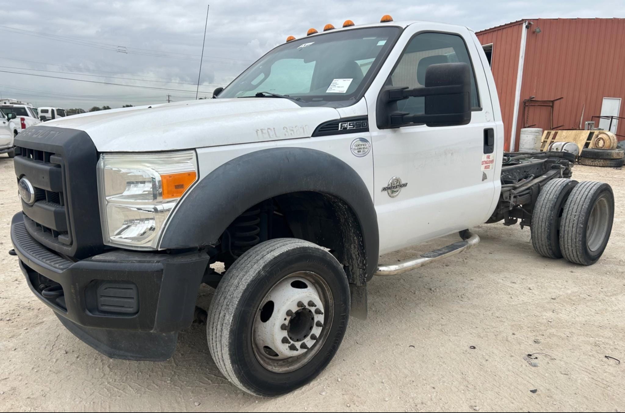 2016 Ford F-550 Equipment Image0