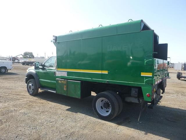 Image of Ford F-550 equipment image 3