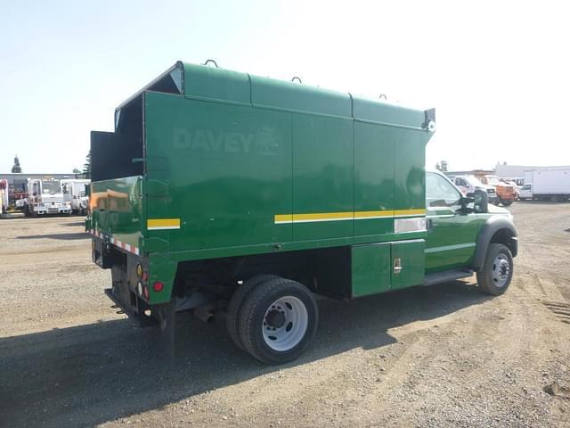 Image of Ford F-550 equipment image 2