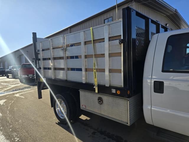 Image of Ford F-550 equipment image 3