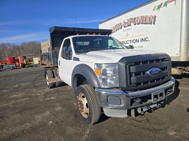 Image of Ford F-550 equipment image 2