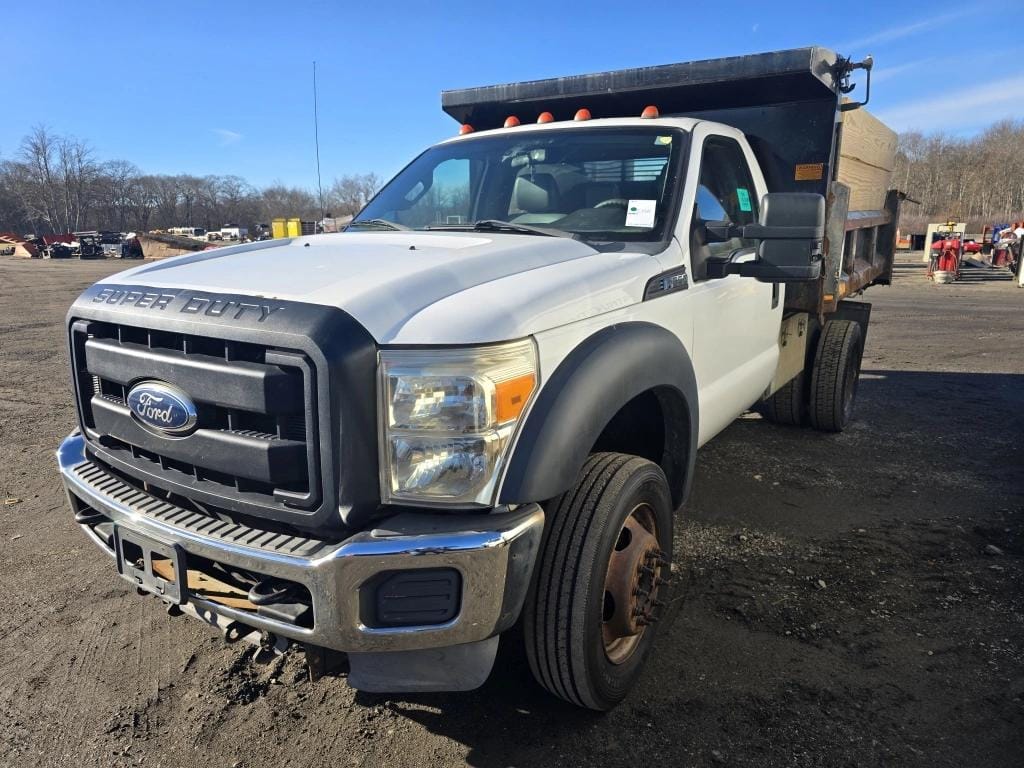 2016 Ford F-550 Equipment Image0