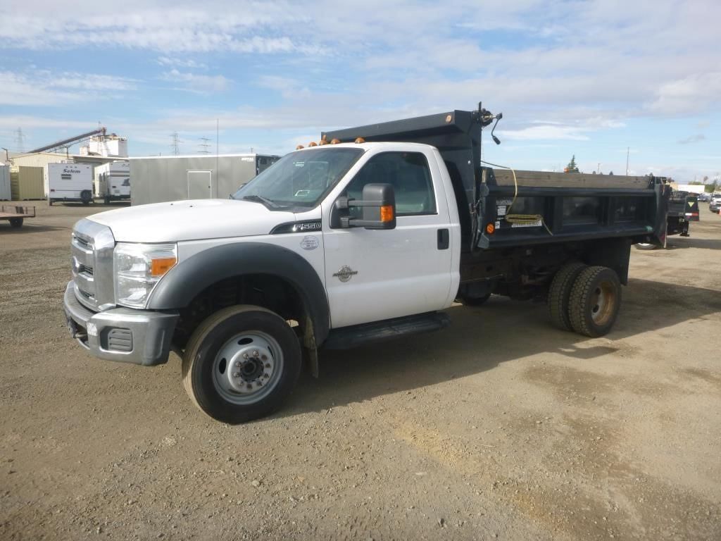 2016 Ford F-550 Equipment Image0