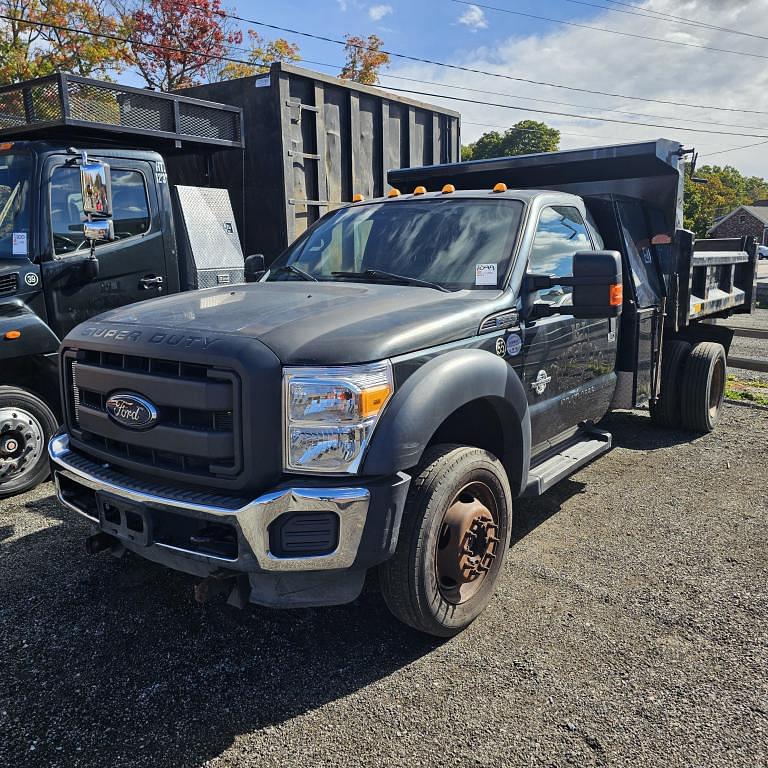 Image of Ford F-550 Primary image