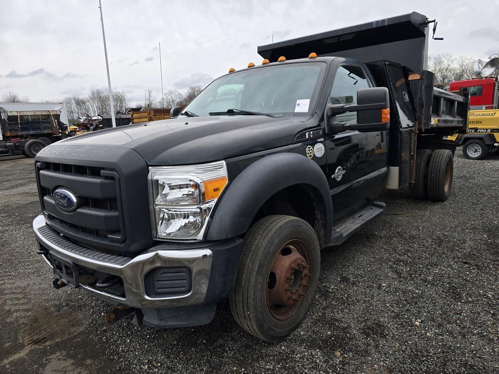 Image of Ford F-550 Primary image