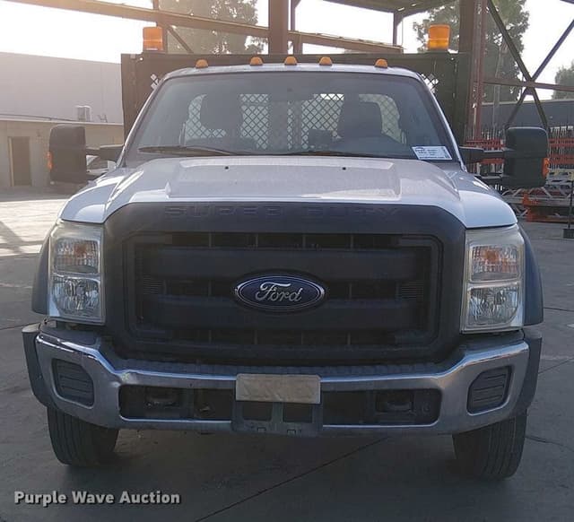 Image of Ford F-550 equipment image 1