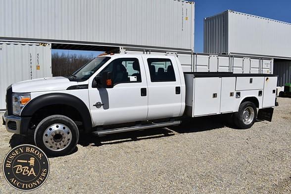 Image of Ford F-550 equipment image 4