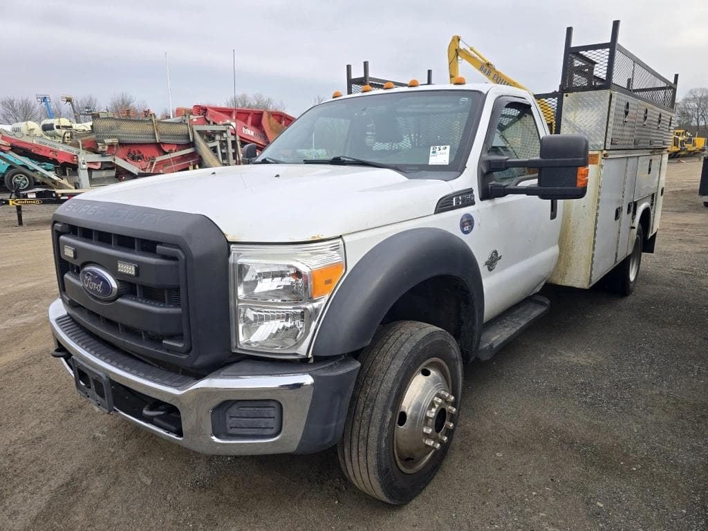Image of Ford F-550 Primary image