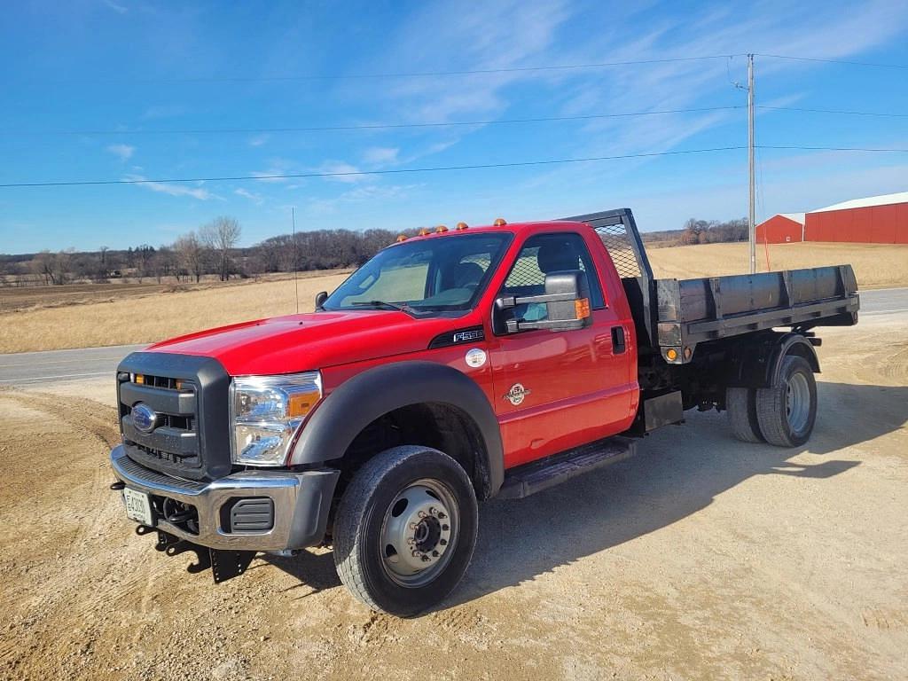 Image of Ford F-550 Primary image