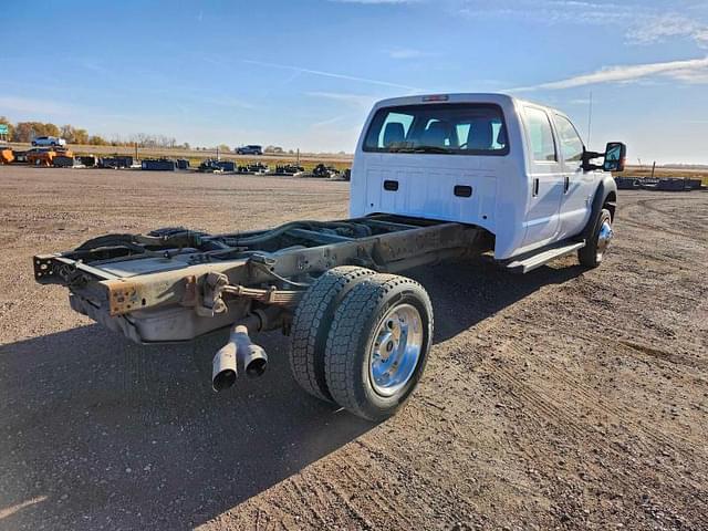 Image of Ford F-550 equipment image 2