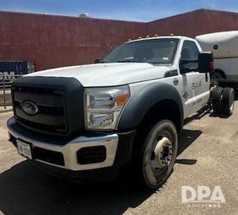 2016 Ford F-550 Equipment Image0