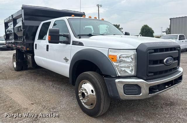 Image of Ford F-550 equipment image 2