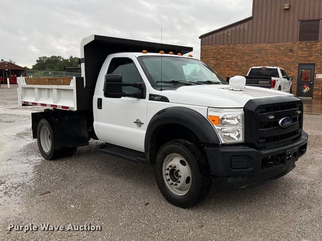 Image of Ford F-550 equipment image 2