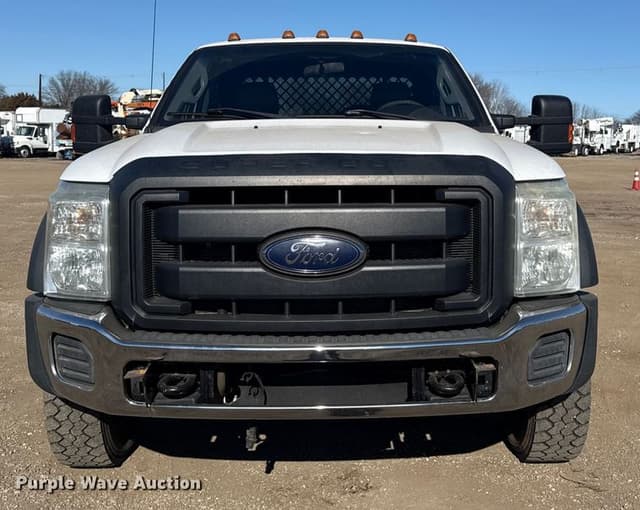 Image of Ford F-550 equipment image 1
