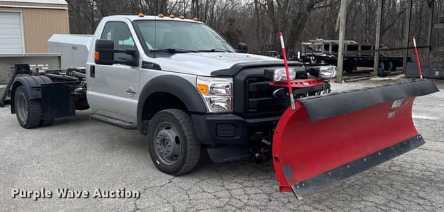 Image of Ford F-550 equipment image 3