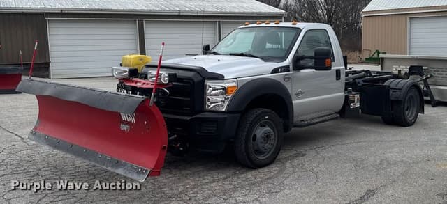 Image of Ford F-550 equipment image 1