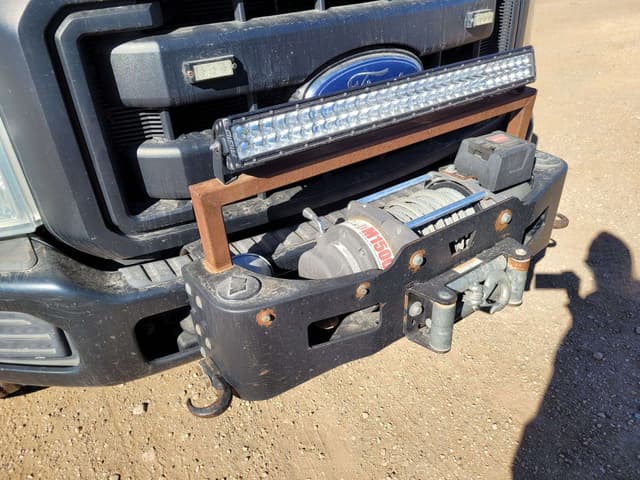 Image of Ford F-550 equipment image 2