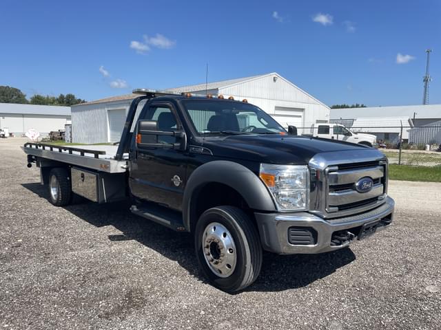 Image of Ford F-550 equipment image 2