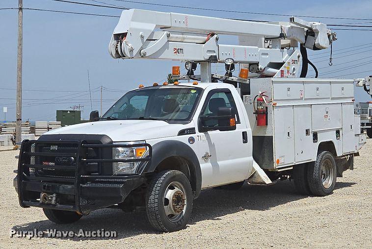 Image of Ford F-550 Primary image