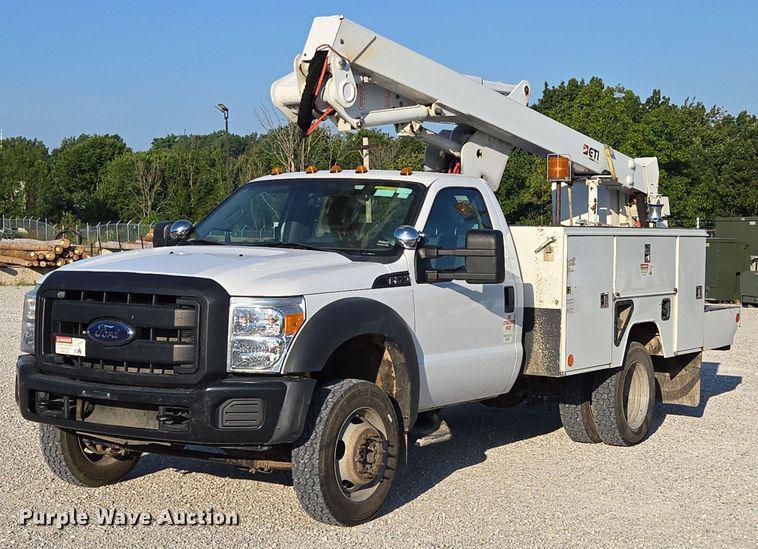 Image of Ford F-550 Primary image