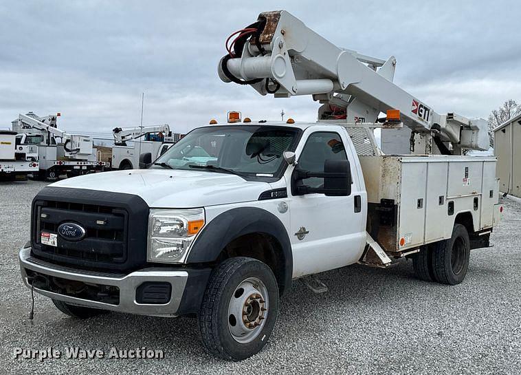 Image of Ford F-550 Primary image