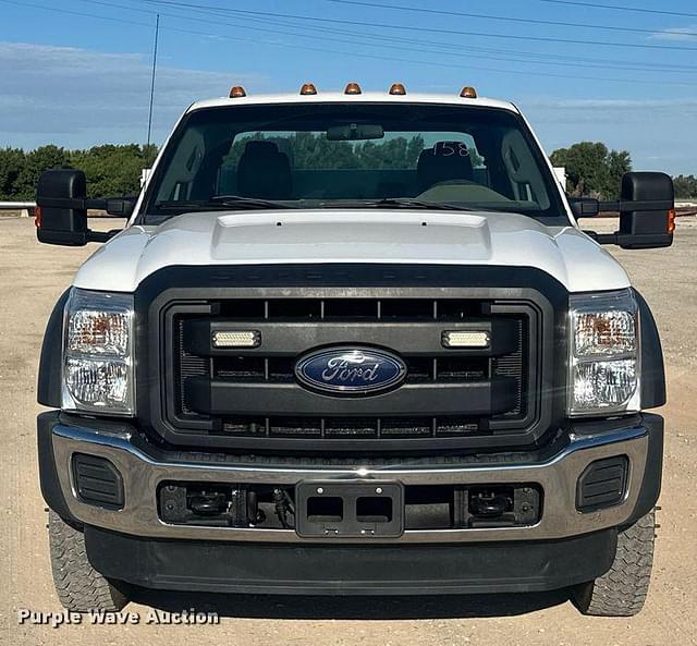 Image of Ford F-550 equipment image 1