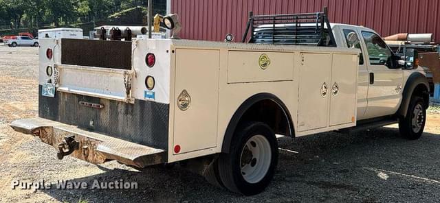 Image of Ford F-550 equipment image 4