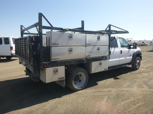 Image of Ford F-550 equipment image 2
