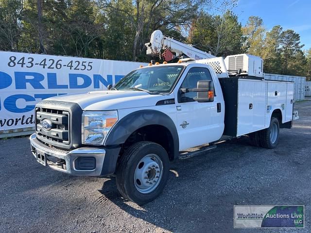 Image of Ford F-550 equipment image 1