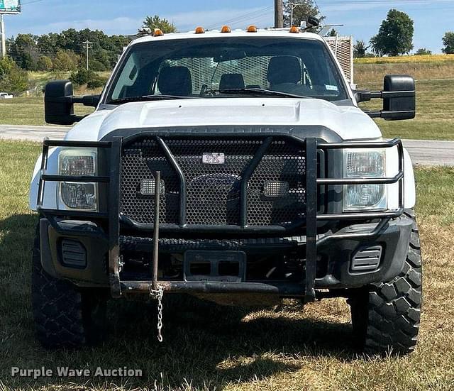 Image of Ford F-550 equipment image 1