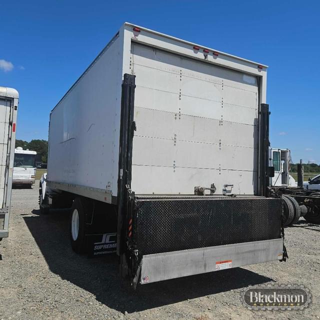 Image of Ford F-650 equipment image 3