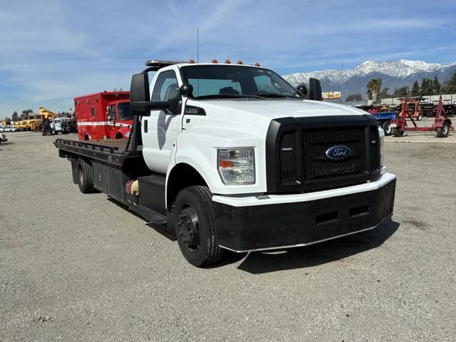 Image of Ford F-650 equipment image 1