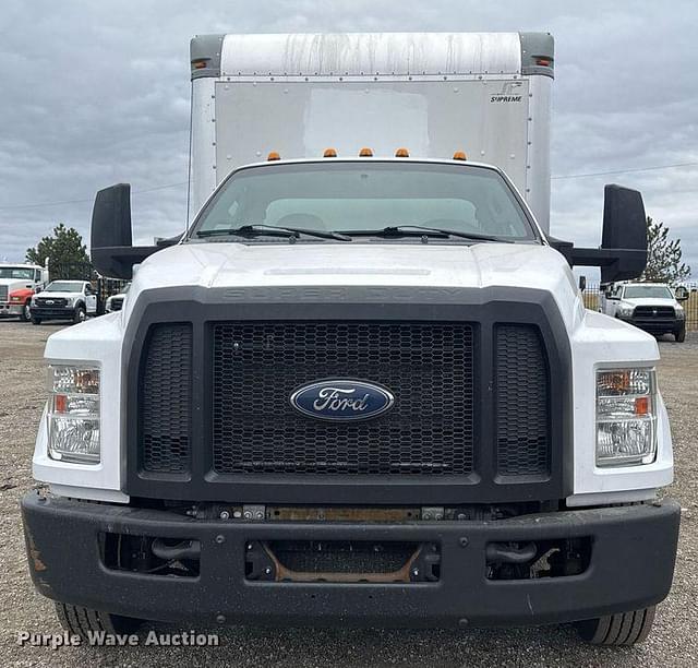 Image of Ford F-650 equipment image 1