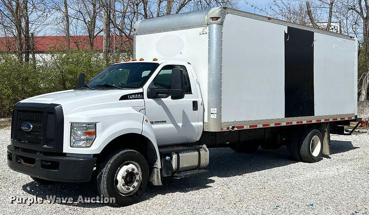 Image of Ford F-650 Primary image