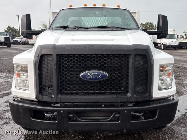 Image of Ford F-650 equipment image 1