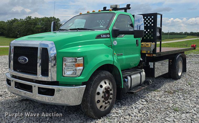 Image of Ford F-650 Primary image