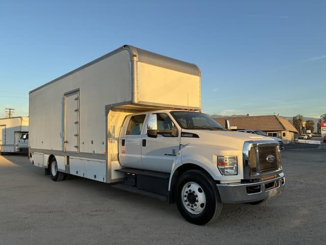 Image of Ford F-650 equipment image 1