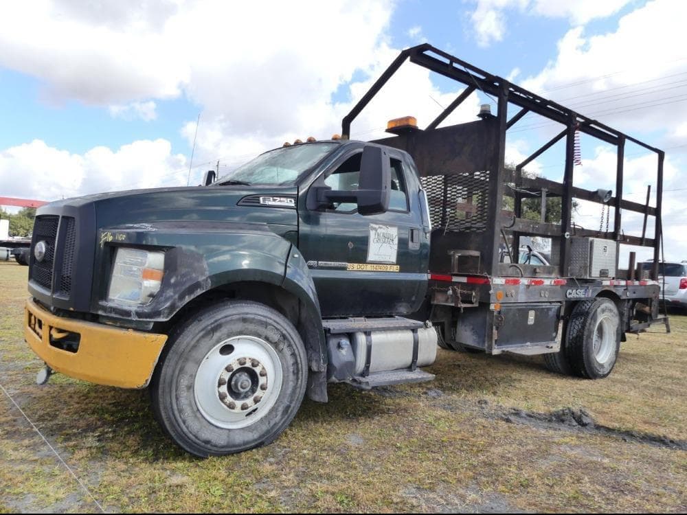 Image of Ford F-750 Primary image
