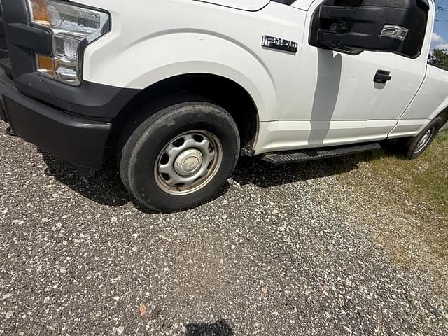 Image of Ford F-150 equipment image 4