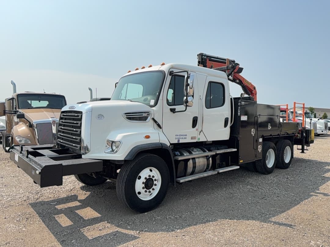 Image of Freightliner 108SD Primary image
