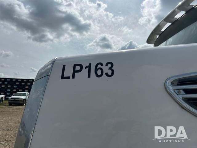Image of Freightliner 108SD equipment image 2