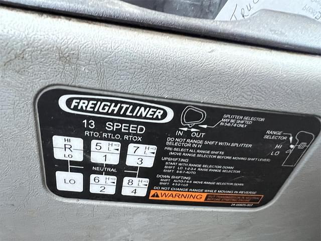 Thumbnail image Freightliner 122SD 50