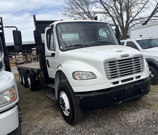 Image of Freightliner Undetermined equipment image 1