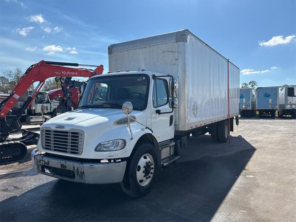 2016 Freightliner Business Class M2 106 Equipment Image0