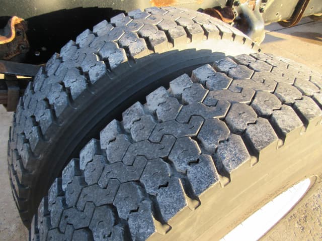 Image of Freightliner Business Class M2 106 equipment image 4