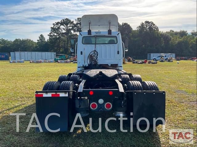Image of Freightliner Business Class M2 112 equipment image 3