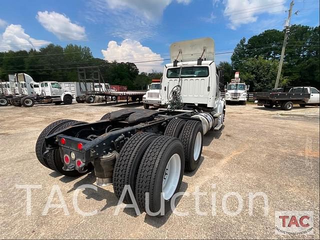 Image of Freightliner Business Class M2 112 equipment image 4