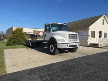 Main image Freightliner Business Class M2 112