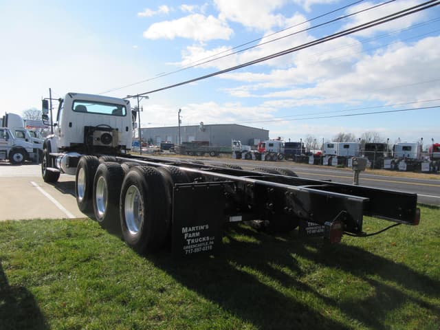 Image of Freightliner Business Class M2 112 equipment image 4